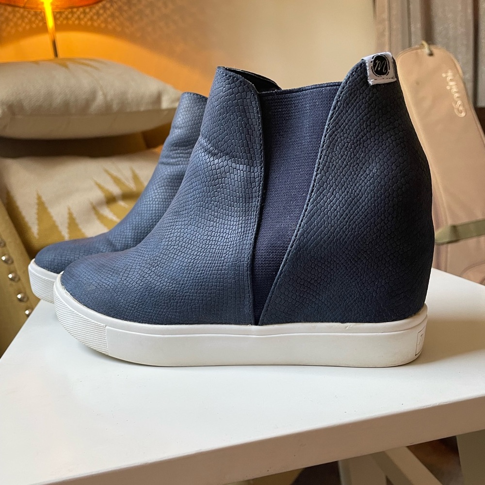 Navy Matisse Lure Wedge